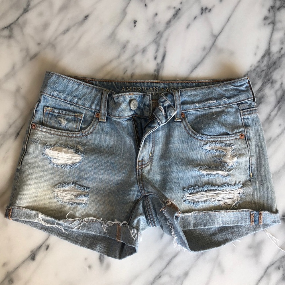 American Eagle Distressed Midi Short